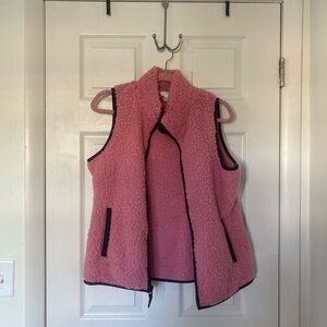 Time and Tru Women's Pink Sherpa Vest